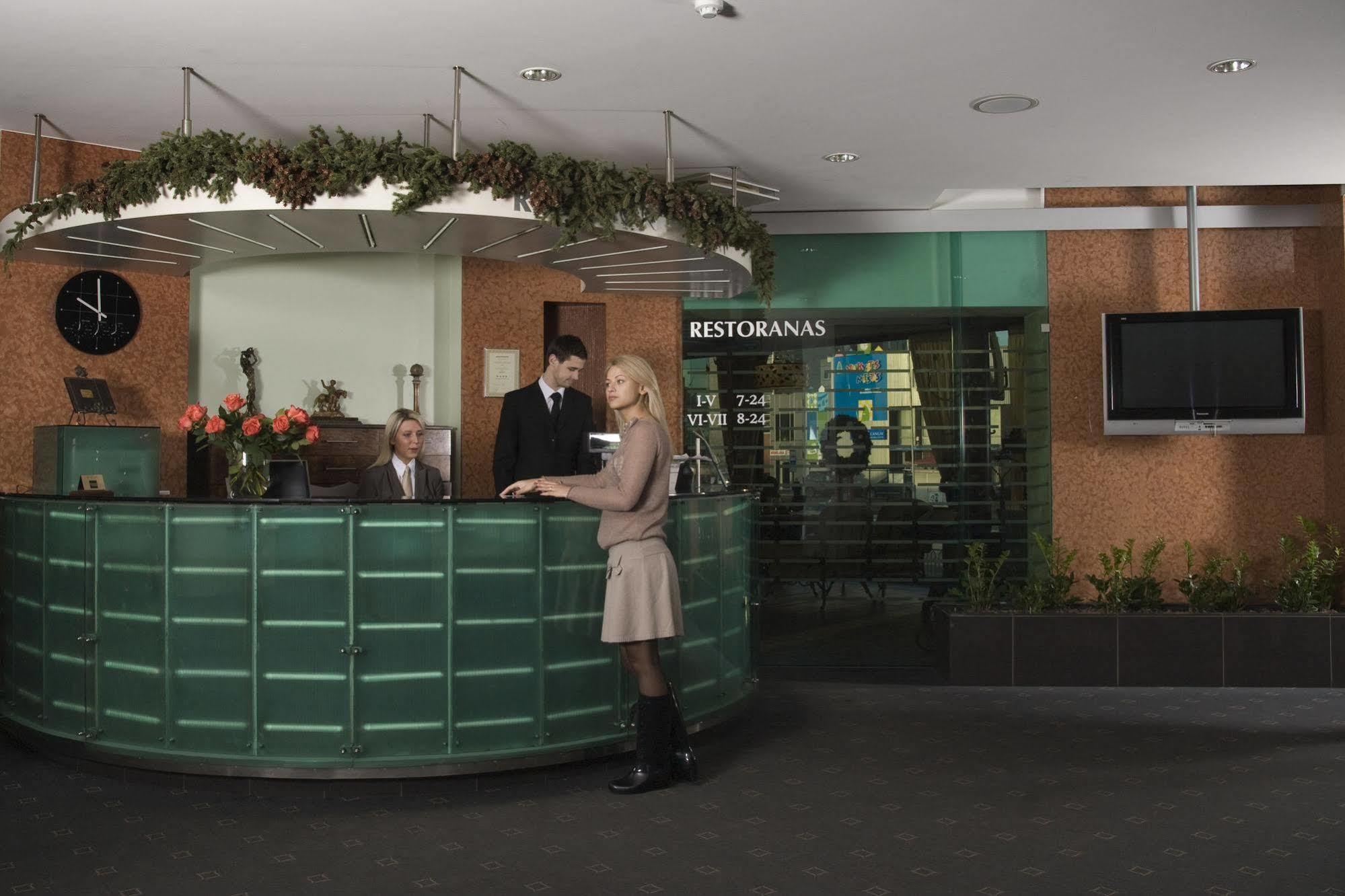 Hermis Hotel Kaunas Exteriör bild