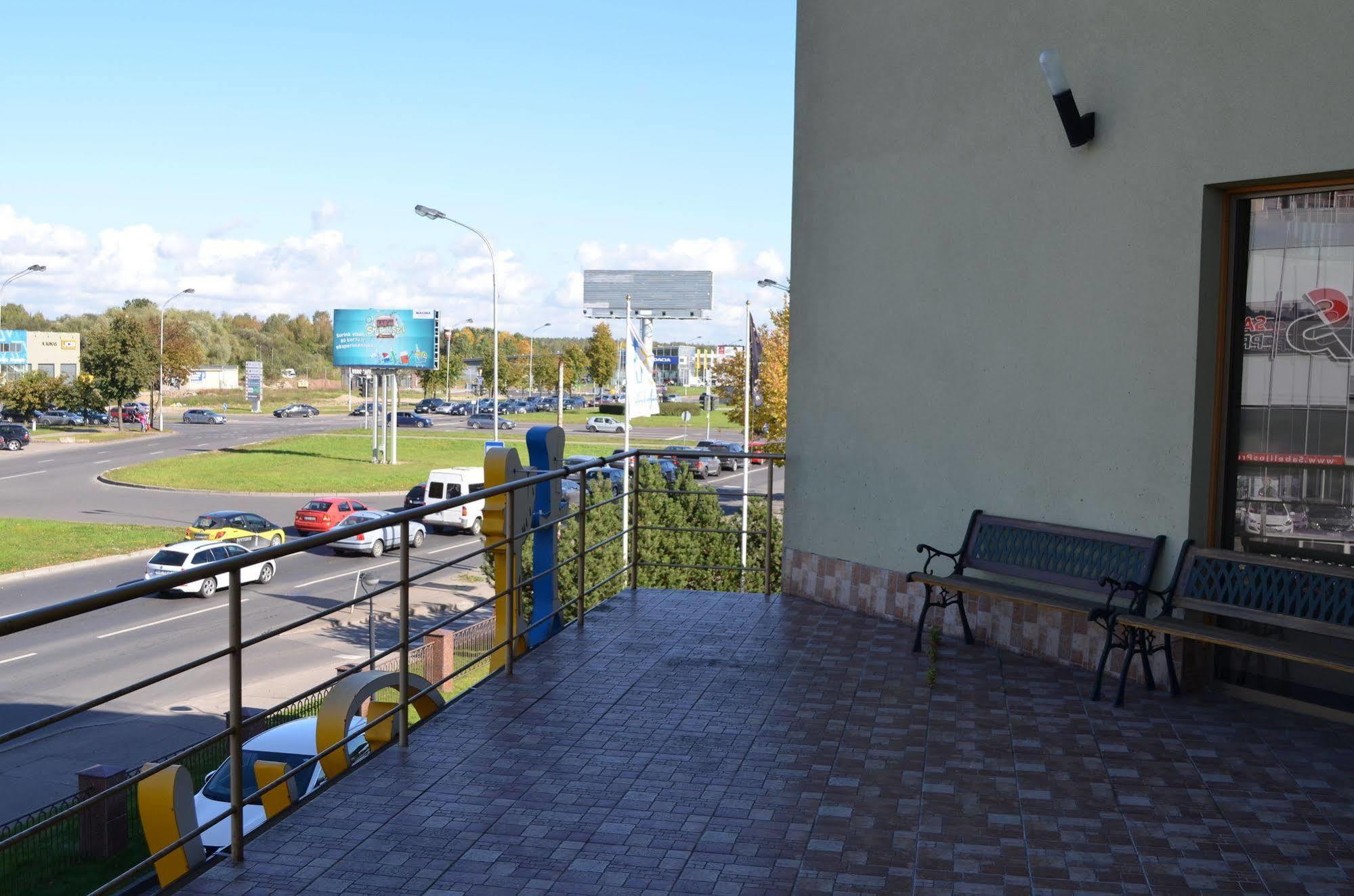 Hermis Hotel Kaunas Exteriör bild